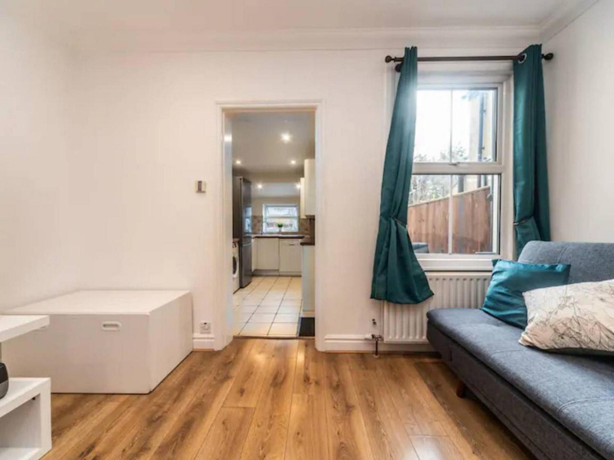 Charming Period Near Surbiton With Garden Casa vacanze *